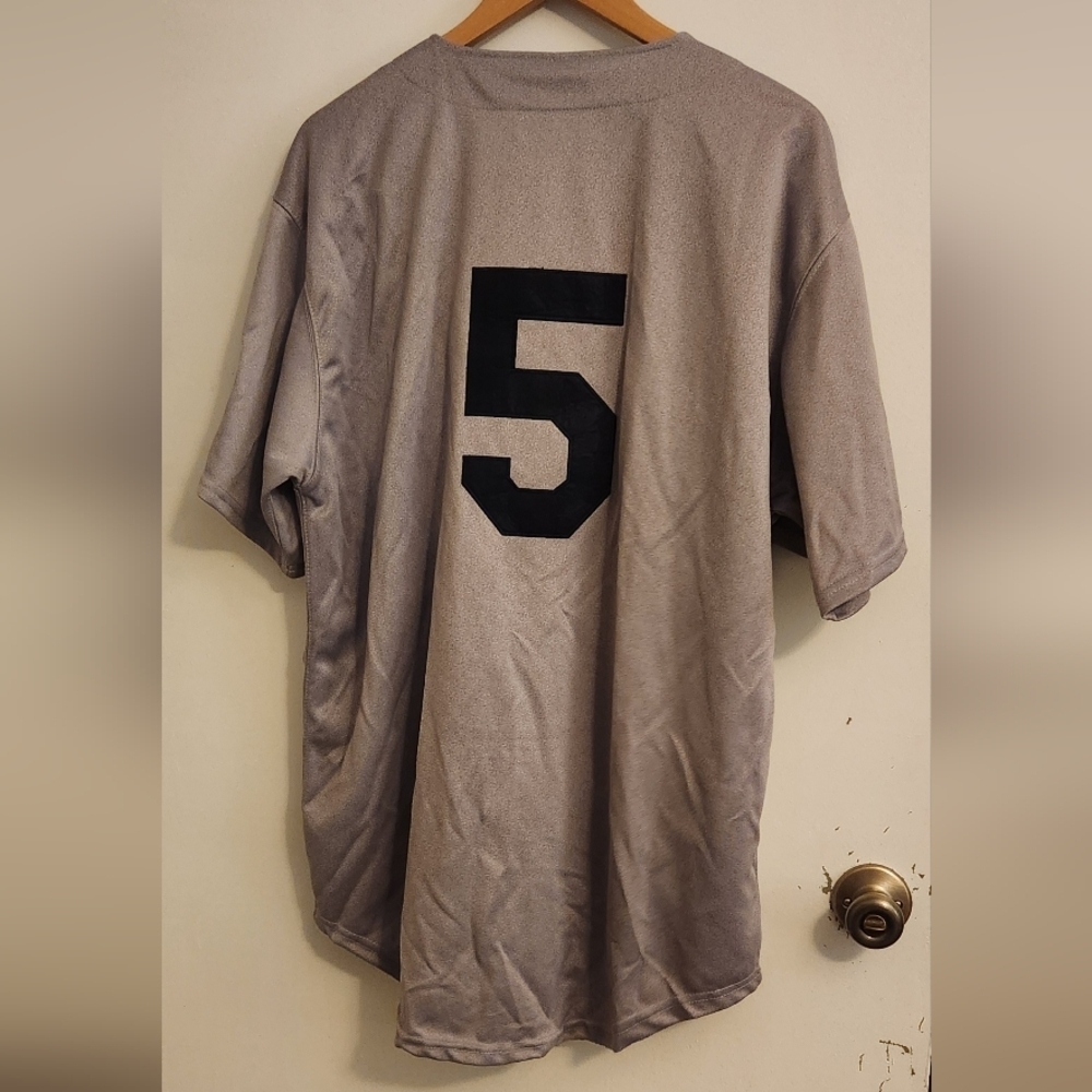 Mitchell & Ness Gray New York Yankees Baseball Jersey Joe DiMaggio Throwback - Picture 7 of 7
